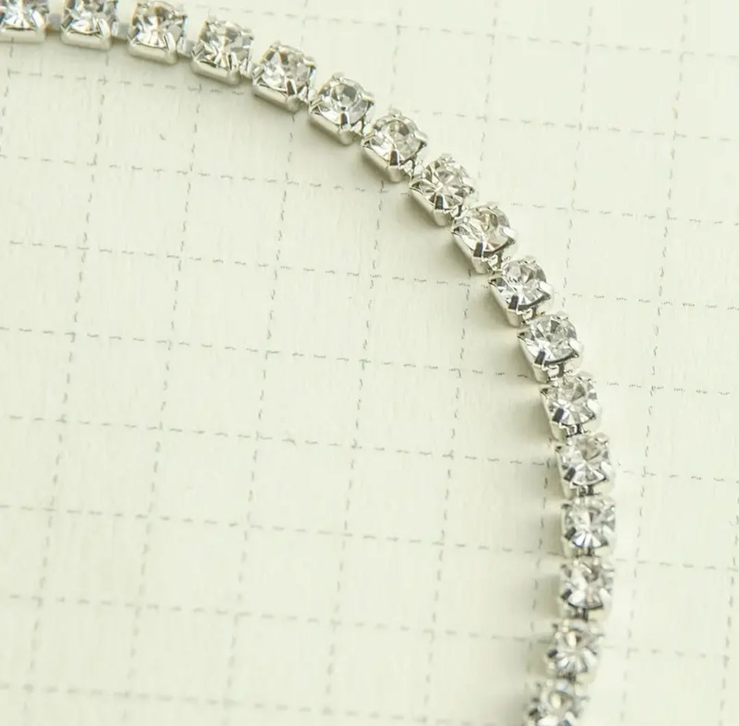 Дамска регулируема гривна